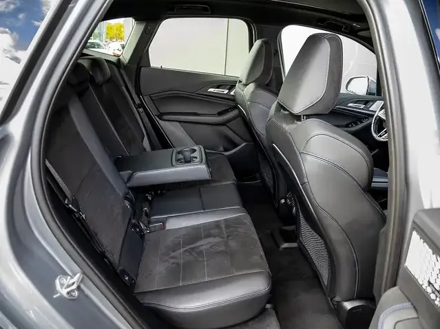 BMW 223