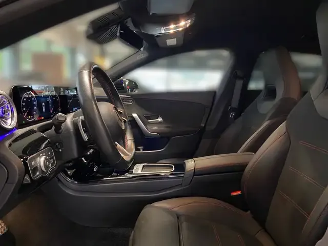 Mercedes-Benz CLA 180