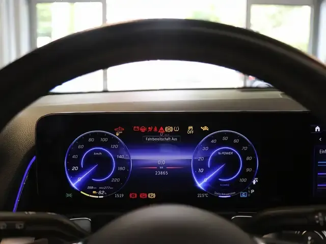 Mercedes-Benz EQB 300