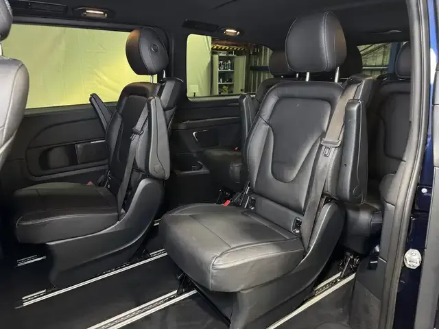Mercedes-Benz V 220