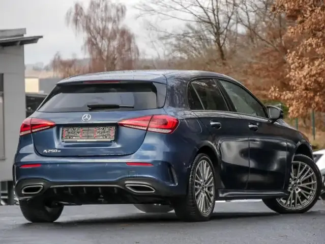 Mercedes-Benz A 250