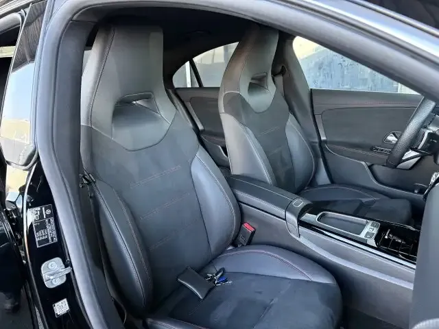 Mercedes-Benz CLA 180