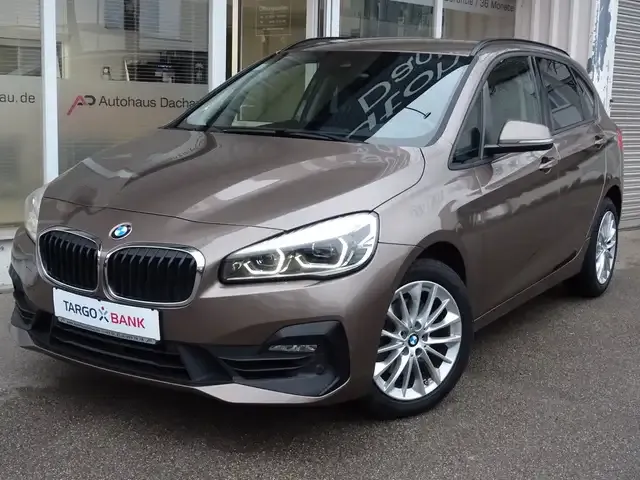 BMW 220