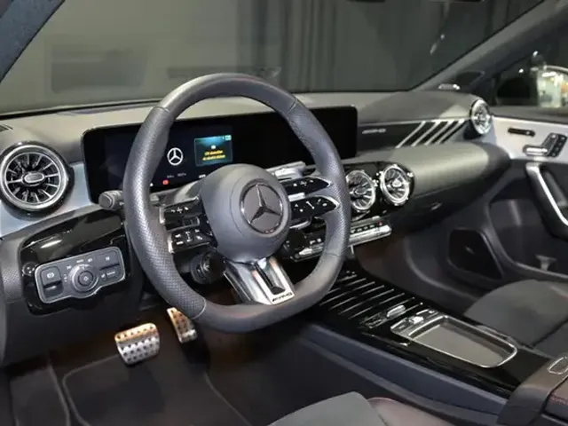 Mercedes-Benz A 35 AMG