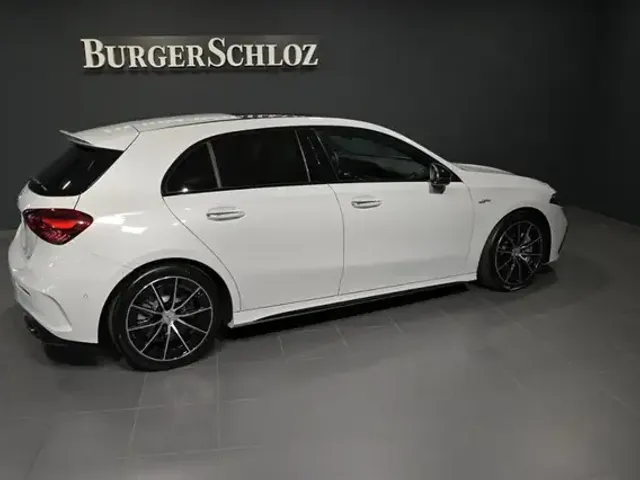 Mercedes-Benz A 35 AMG
