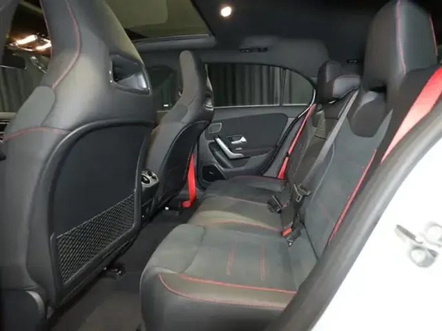 Mercedes-Benz A 35 AMG