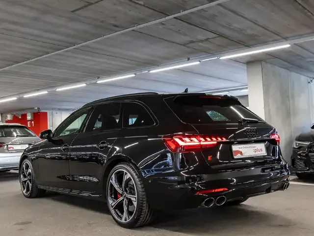 Audi S4