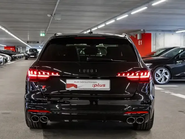 Audi S4