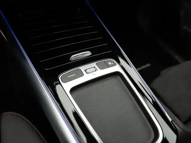 Mercedes-Benz GLA 220