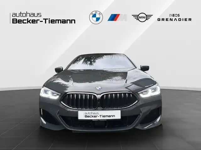 BMW 840