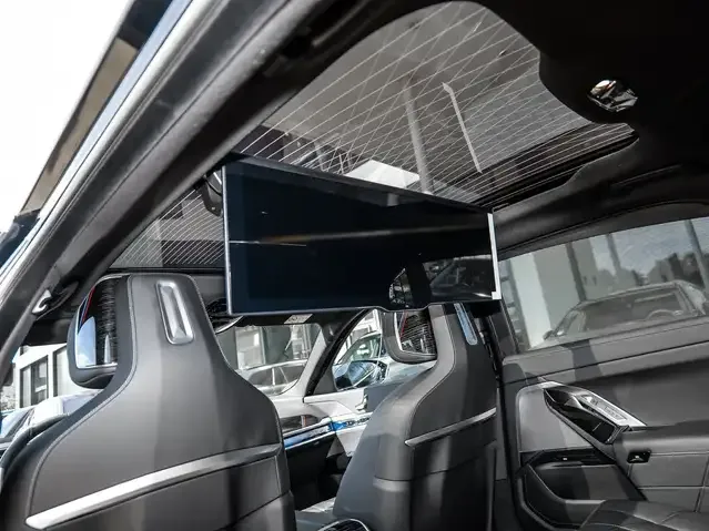 BMW 740