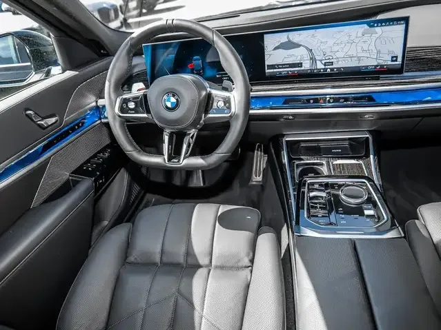 BMW 740