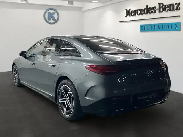 Mercedes-Benz EQE 300