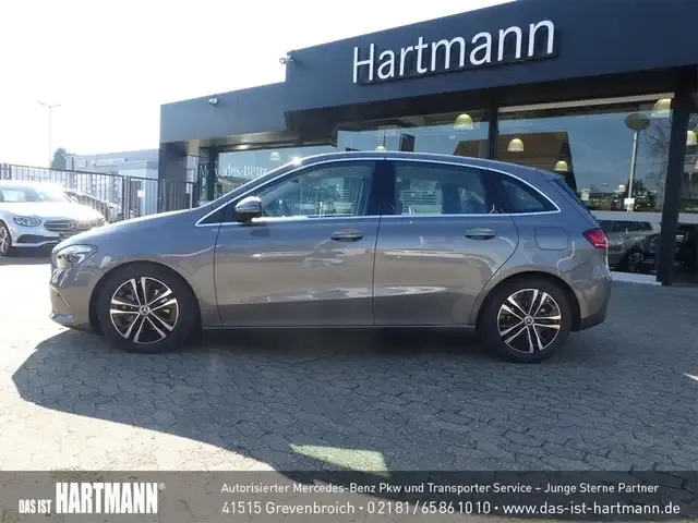 Mercedes-Benz B 200