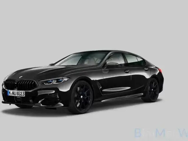 BMW 840