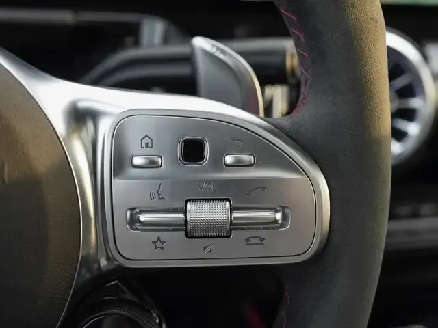 Mercedes-Benz A 35 AMG