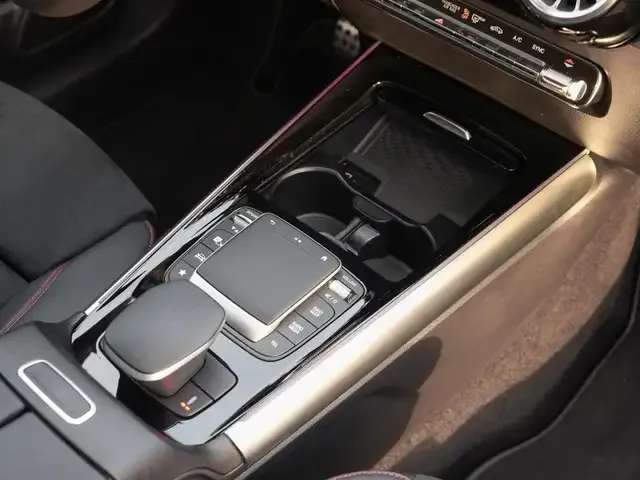 Mercedes-Benz A 35 AMG