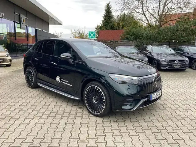 Mercedes-Benz EQE SUV