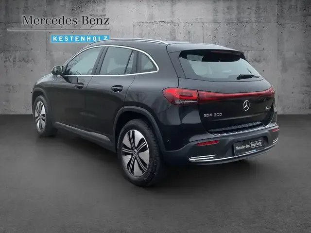 Mercedes-Benz EQA 300