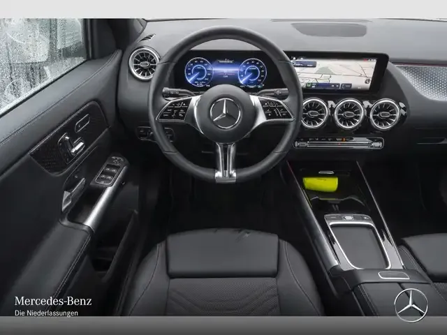 Mercedes-Benz EQA 300