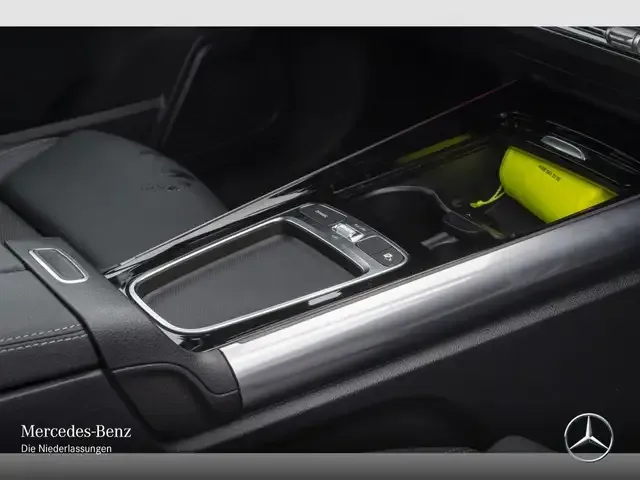 Mercedes-Benz EQA 300