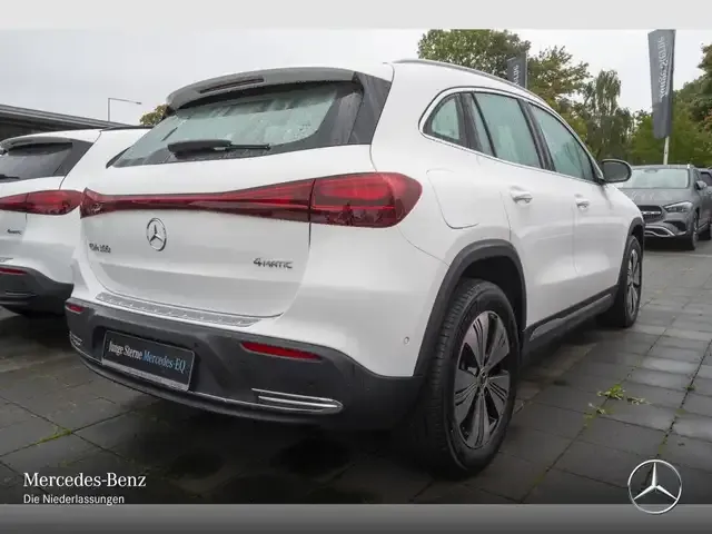 Mercedes-Benz EQA 300