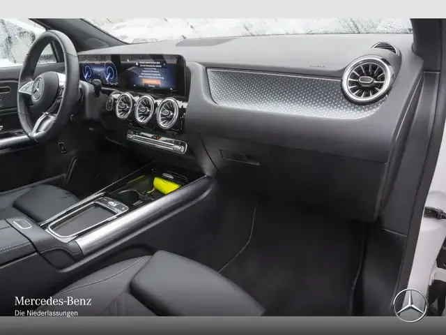Mercedes-Benz EQA 300
