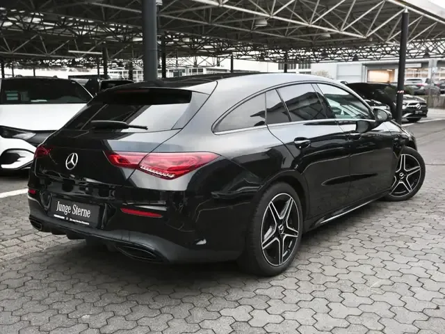 Mercedes-Benz CLA 180