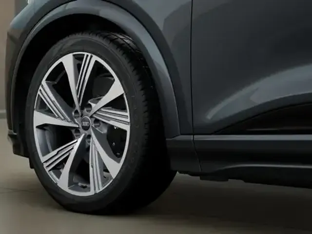 Audi SQ6