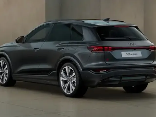 Audi SQ6