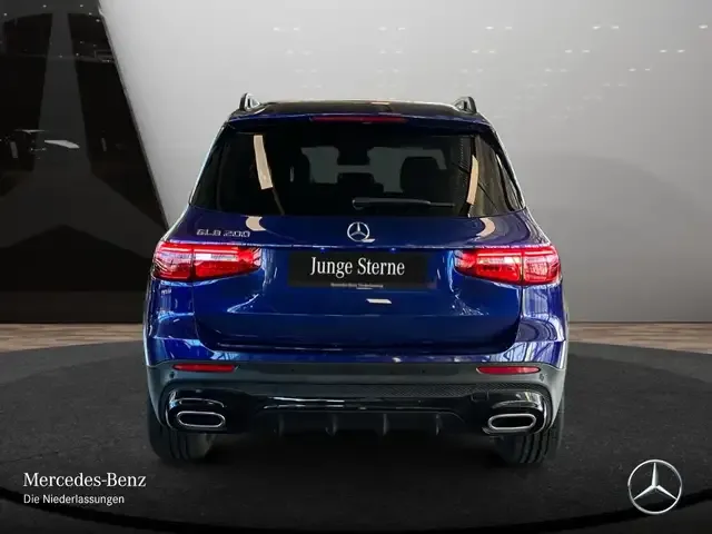 Mercedes-Benz GLB 200