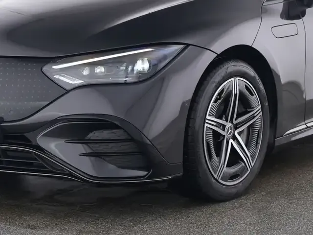 Mercedes-Benz EQE 350