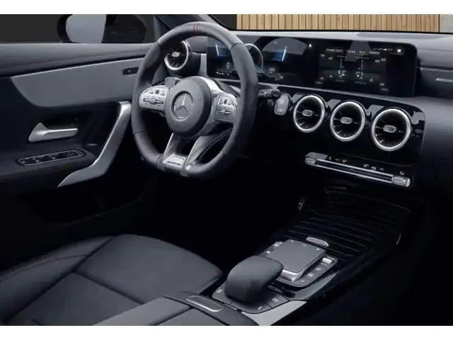 Mercedes-Benz CLA 45 AMG