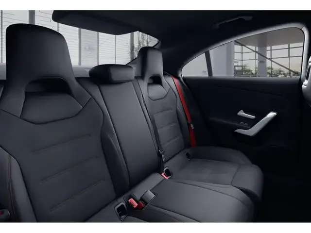 Mercedes-Benz CLA 45 AMG