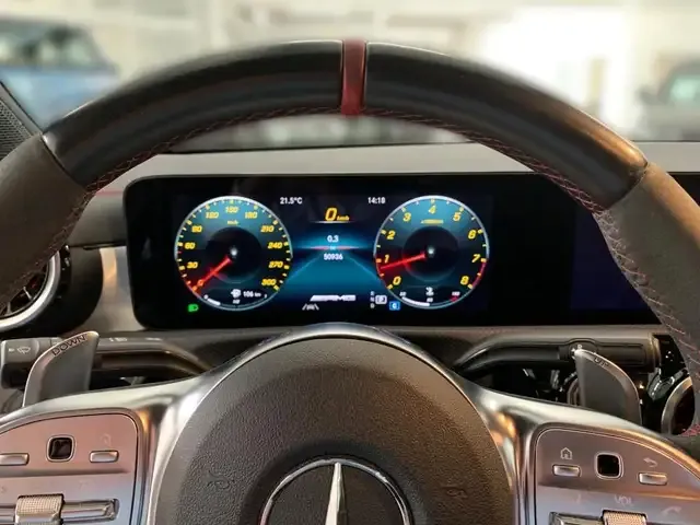 Mercedes-Benz CLA 45 AMG