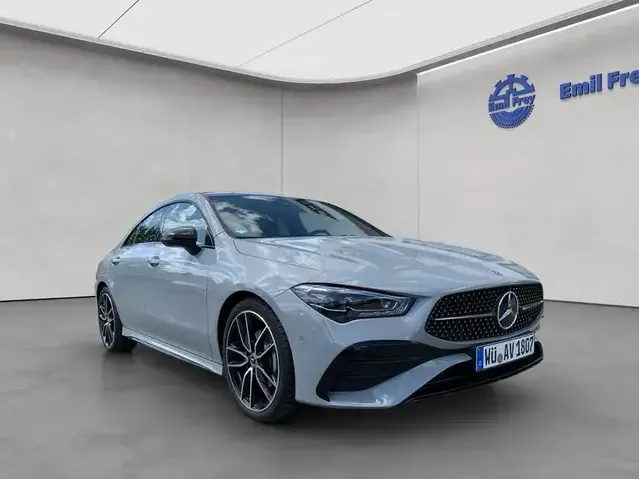 Mercedes-Benz CLA 180