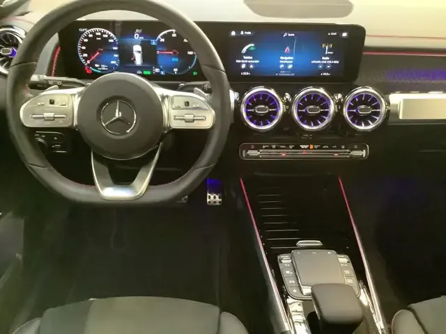 Mercedes-Benz EQB 300