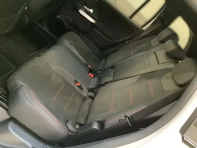 Mercedes-Benz EQB 300