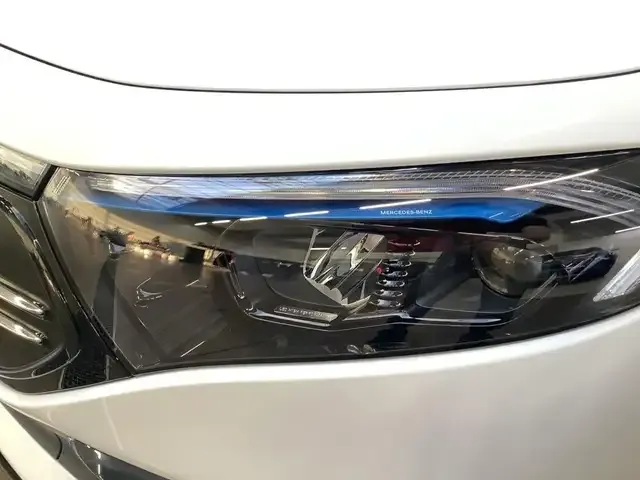 Mercedes-Benz EQB 300