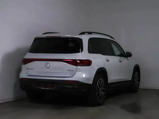 Mercedes-Benz EQB 300