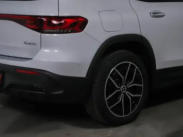 Mercedes-Benz EQB 300