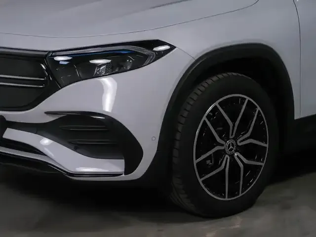 Mercedes-Benz EQB 300