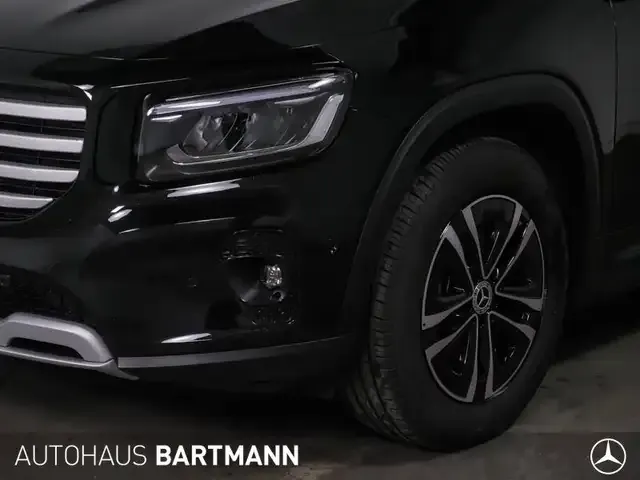 Mercedes-Benz GLB 180