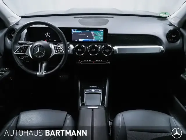 Mercedes-Benz GLB 180