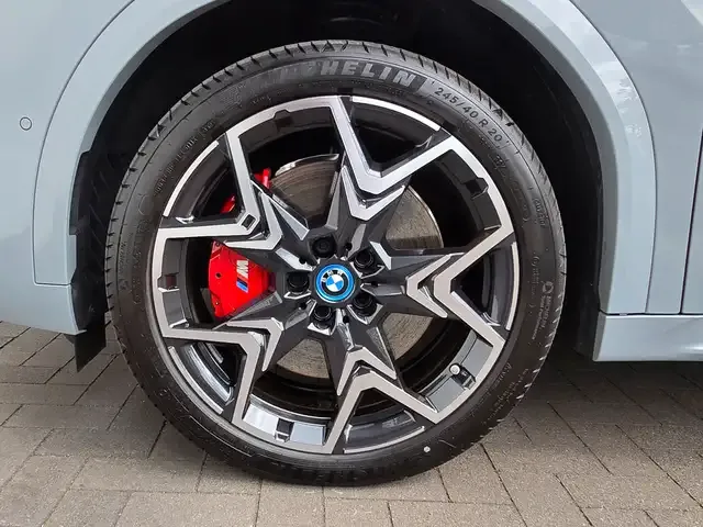 BMW iX2