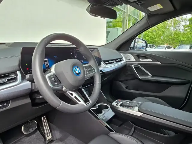 BMW iX2