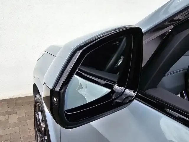 BMW iX2