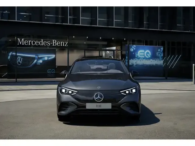 Mercedes-Benz EQE 500