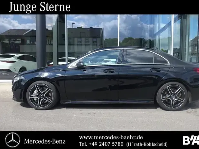 Mercedes-Benz A 35 AMG