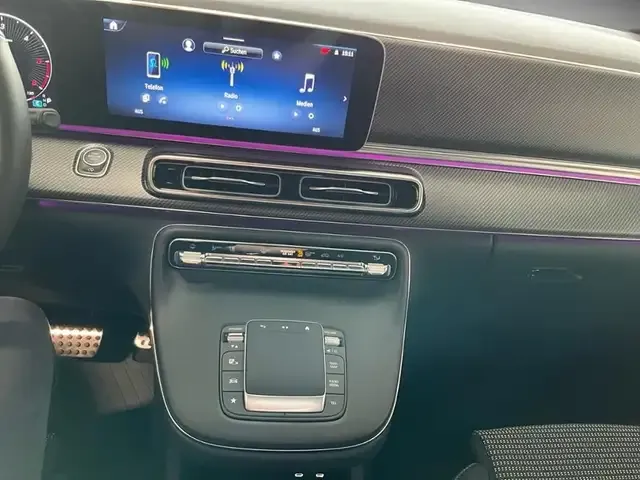 Mercedes-Benz V 250